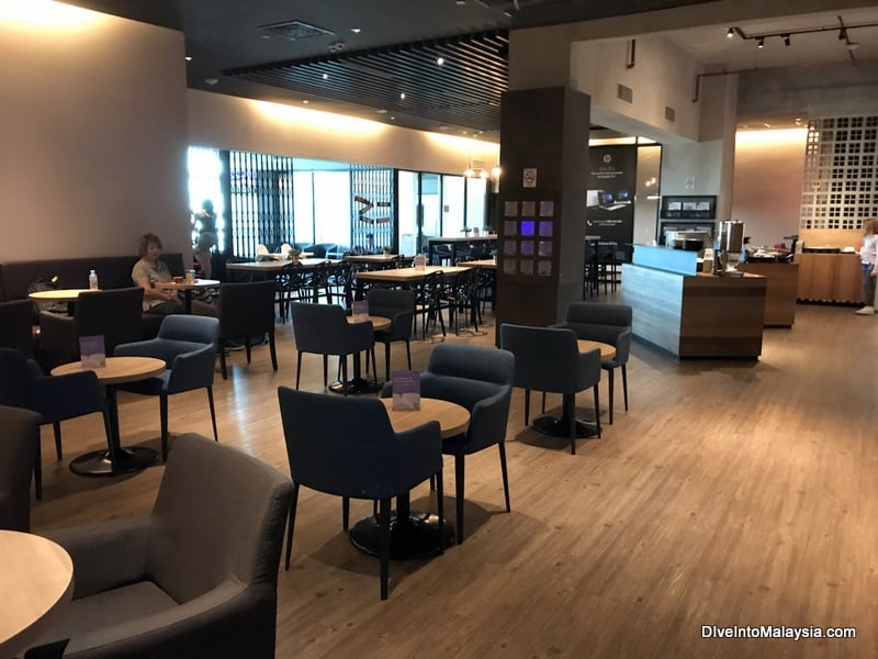 Air Asia lounge KL