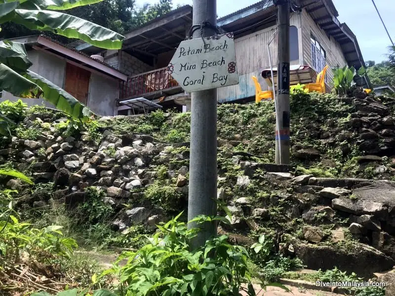 sign to show the start of the Perhentian Island trek from the Village