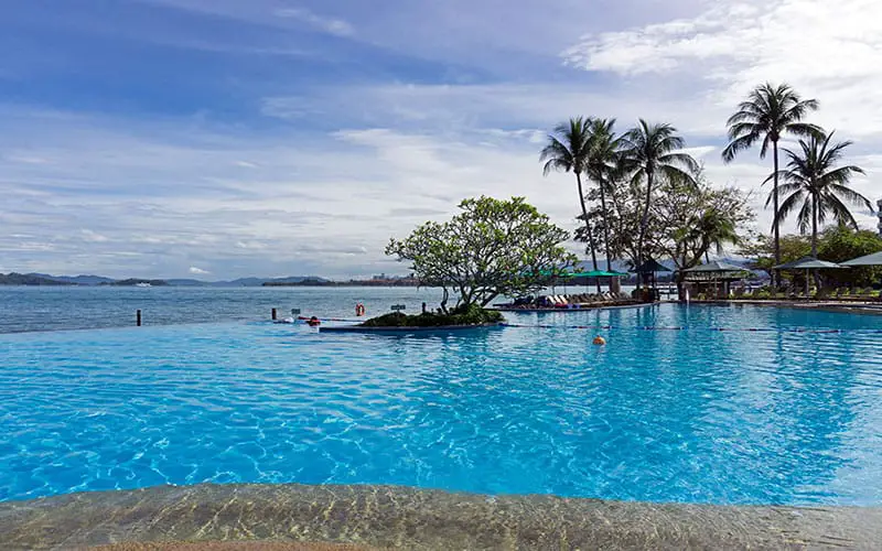 Kota Kinabalu, Malaysia : Beautiful Infinity pool