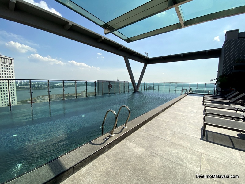 Infinity Pool at Holiday Inn Johor Bahru City Centre