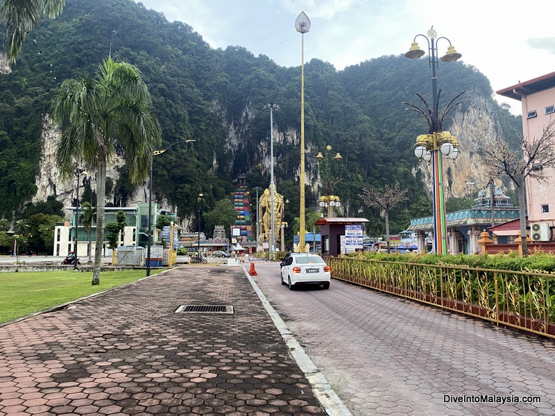 Approaching Batu Caves