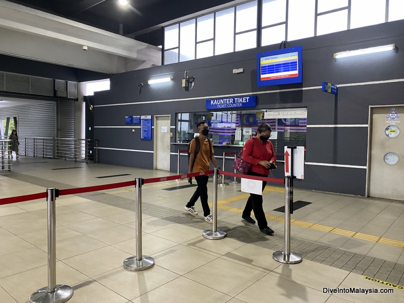 Ticket counter at Batu Caves station.