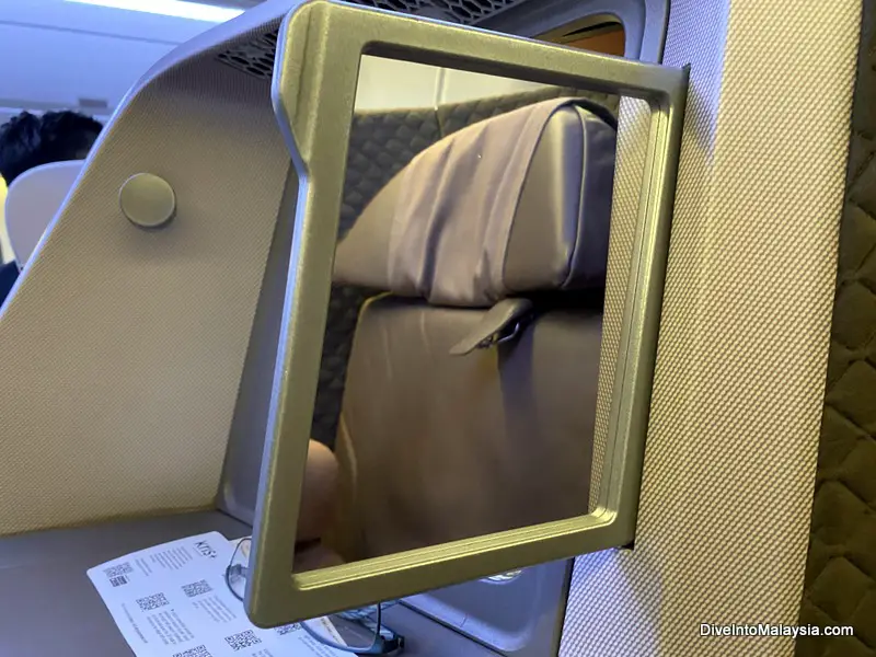 Mirror in my Singapore Airlines business class seat