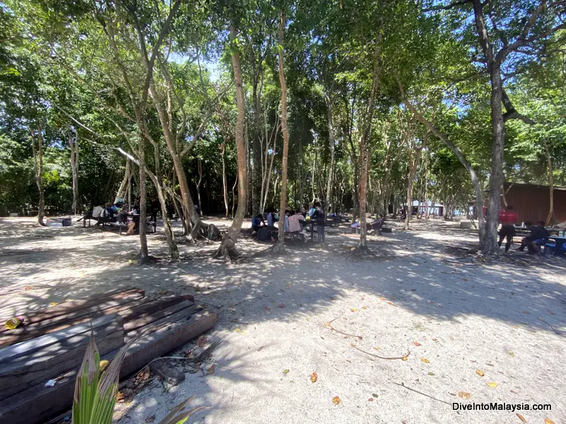 Mataking Island Semporna Picnic area