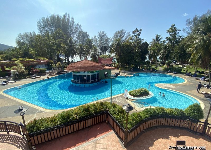 Bayview Beach Resort main pool area