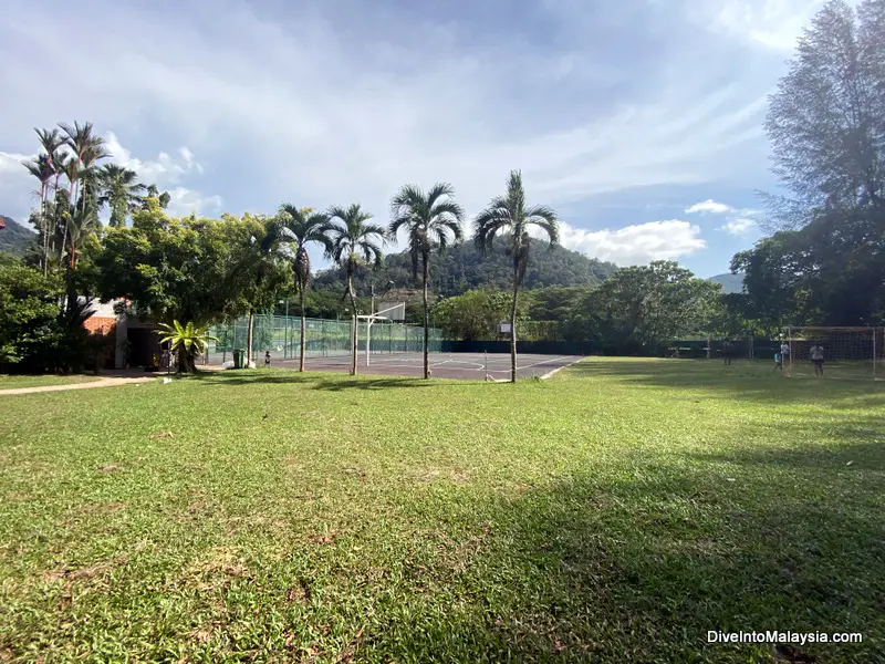 Bayview Beach Resort soccer tennis and basketball courts