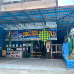 Teluk Sengat Crocodile Farm entrance