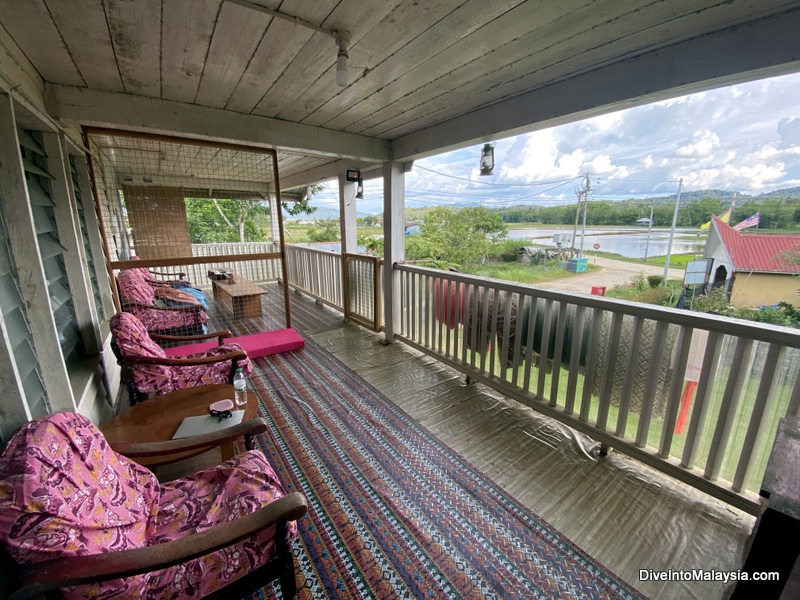 Bario Asal Longhouse balcony