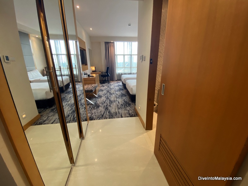 The Waterfront Hotel Kuching Premier Twin Room with View