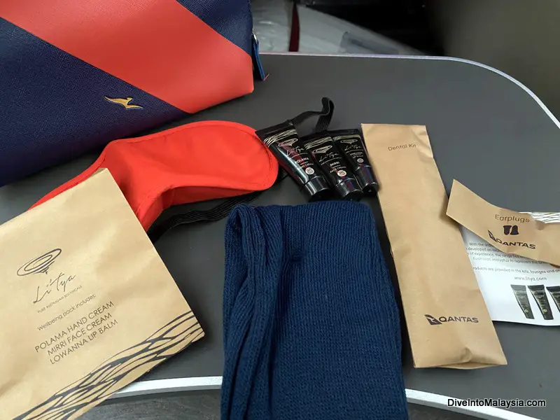 Qantas business class Amenity kit