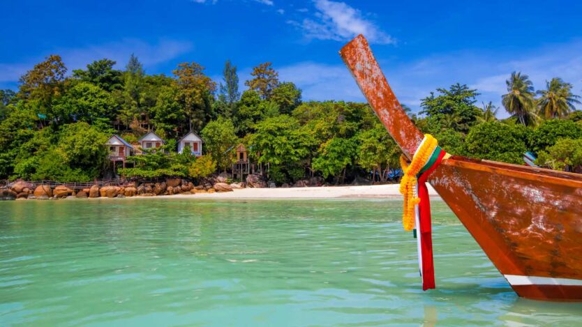 Koh Lipe and boat