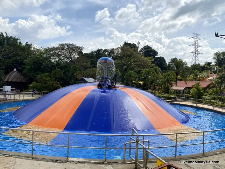 Bukit Merah Laketown Waterpark best attraction Giant Wet Bubble