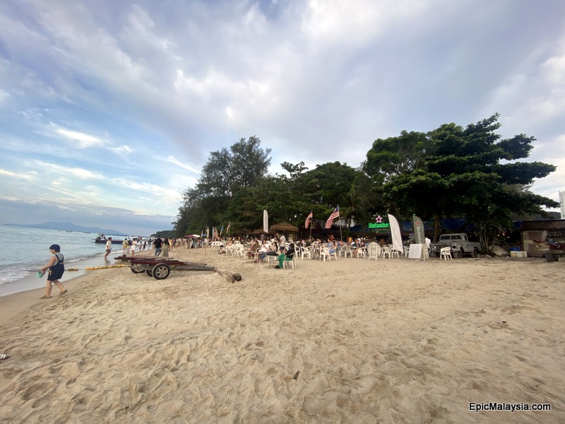 BoraBora Batu Ferringhi beach bar